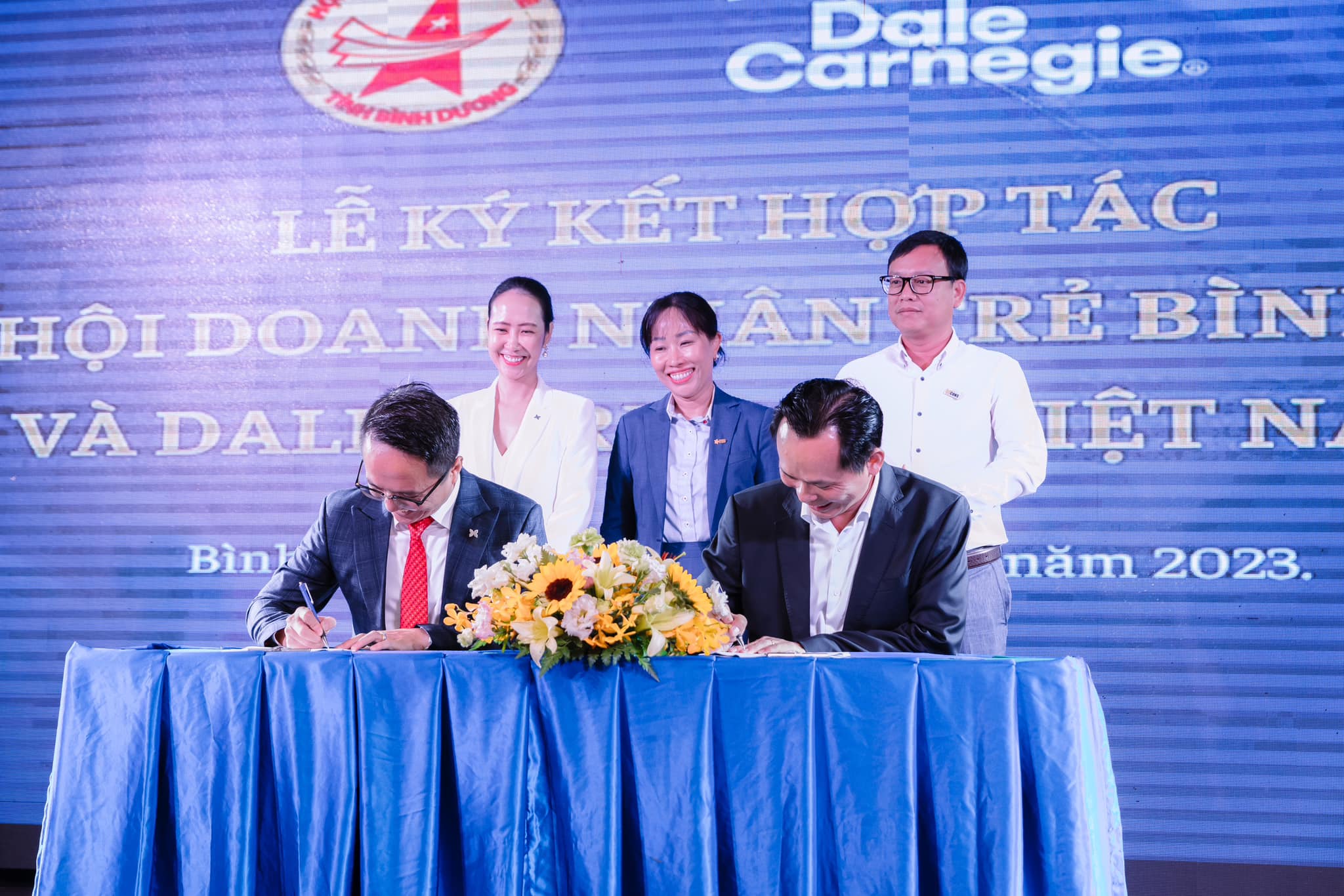 ki-ket-hop-tac-chien-luoc-dale-carnegie-viet-nam-va-mb-binh-duong