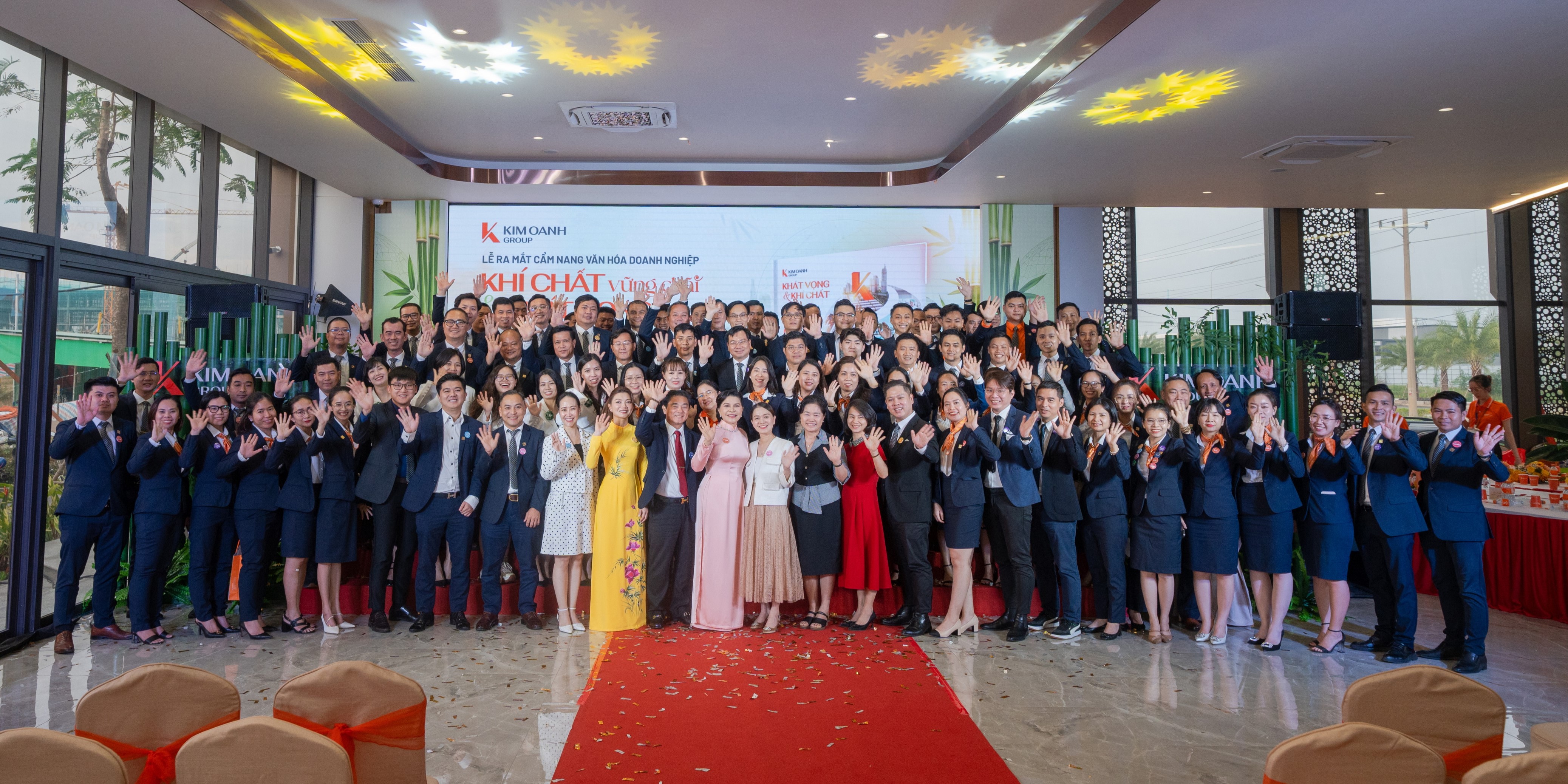 cam-nang-van-hoa-trang-bia